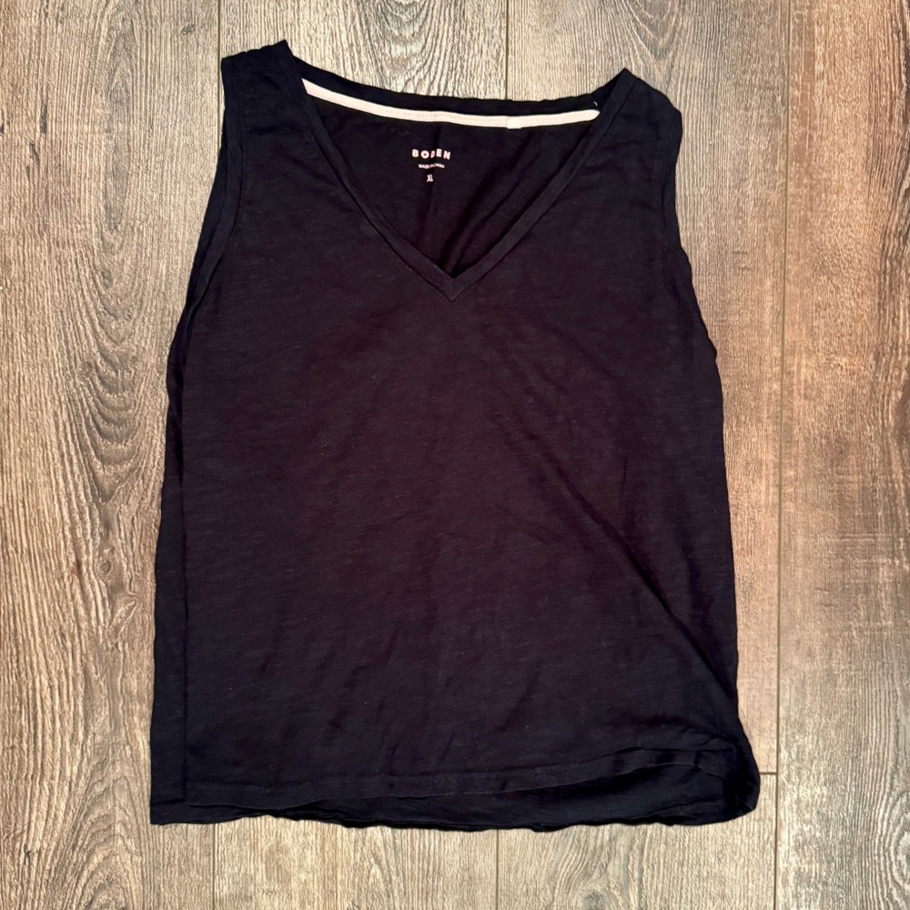 Boden Women's Black V-Neck Top